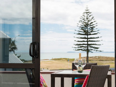 Sand Castles - Accommodation New Zealand 3