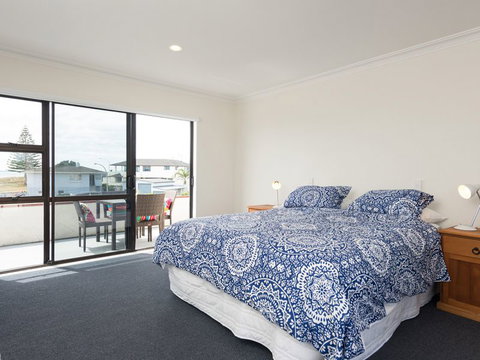 Sand Castles - Accommodation New Zealand 5