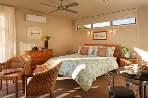 Almyra Luxury Waterfront Accomodation - Accommodation New Zealand 7