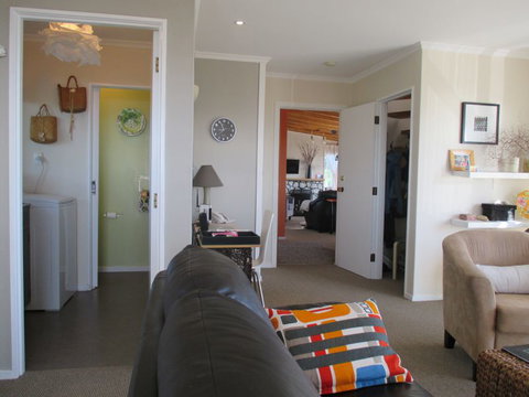 Hilltop Heaven - Kaiterteri Holiday Home - Accommodation New Zealand 7