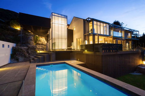Absolute Lakefront - Accommodation New Zealand 0