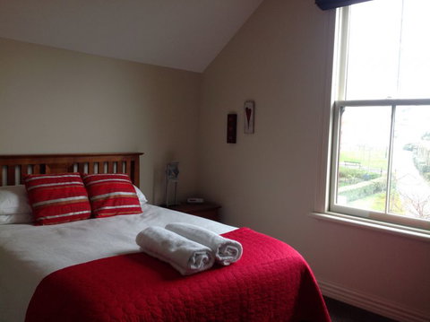 Wellington City Townhouse - Accommodation New Zealand 14