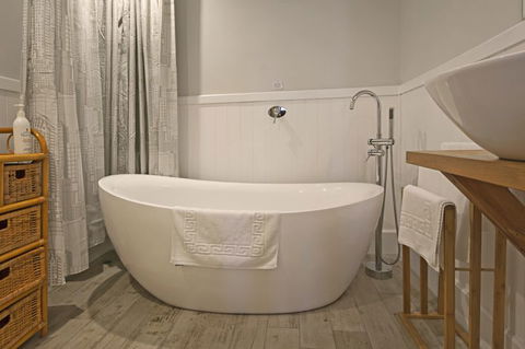 Grove Garden Villa - Accommodation New Zealand 13