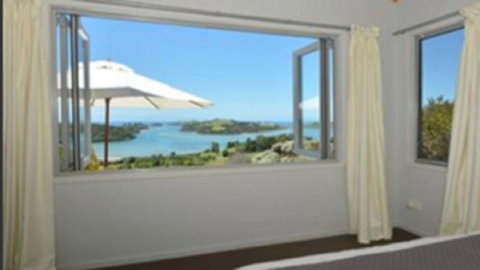 Pohutukawa Cottage - Accommodation New Zealand 3