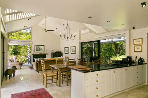 Villa 2 Ngahere - Accommodation New Zealand 4