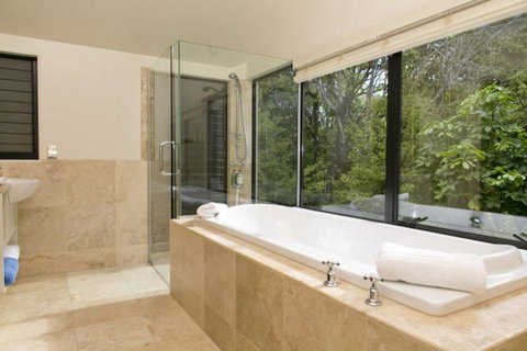 Villa 2 Ngahere - Accommodation New Zealand 6