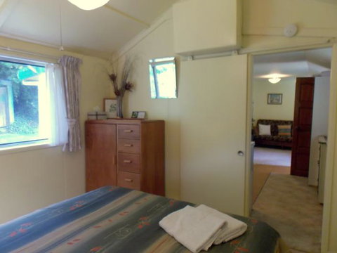 Orchard View Cottage - Self-Contained Accommodation - Accommodation New Zealand 3