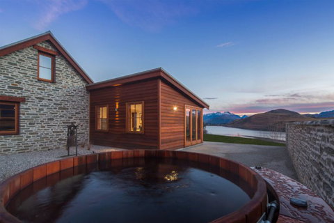 Simply Spectacular - Accommodation New Zealand 0