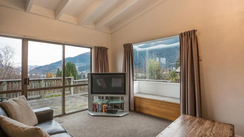 Central Southern Lakes - Queenstown Holiday Home - Accommodation New Zealand 15