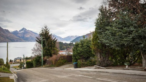Central Southern Lakes - Queenstown Holiday Home - Accommodation New Zealand 22