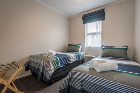 Beez Kneez Retreat - Accommodation New Zealand 5