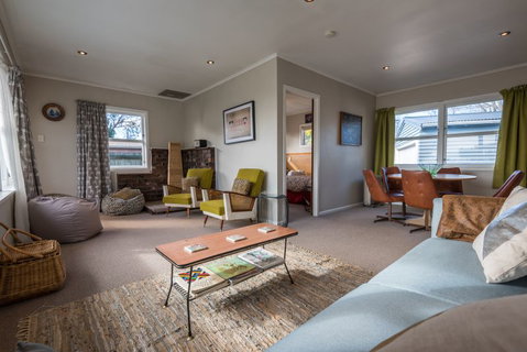 Linger Longer Retreat - Accommodation New Zealand 0