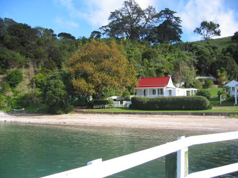Connells Bay - Boutique Seaside Cottage - Accommodation New Zealand 1