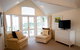 Emerald Cottage By The Beach - thumb 3