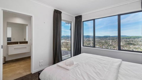 The Lookout Retreat - Accommodation New Zealand 6