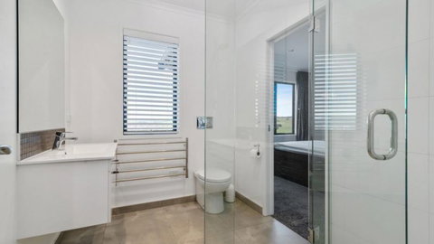 The Lookout Retreat - Accommodation New Zealand 8