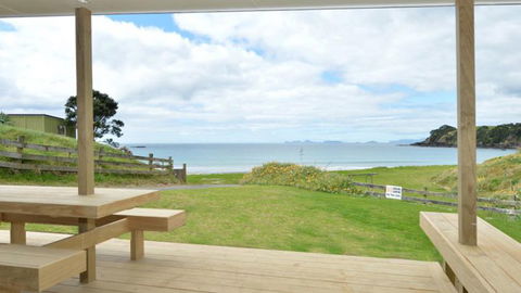 Davies Bay Holiday Homes - Accommodation New Zealand 3