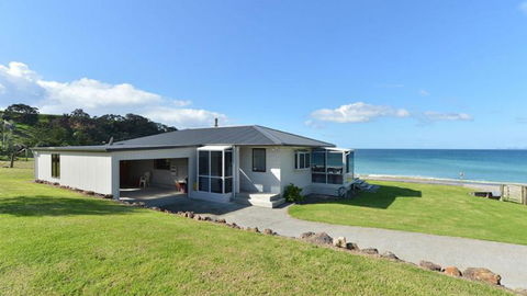 Davies Bay Holiday Homes - Accommodation New Zealand 6