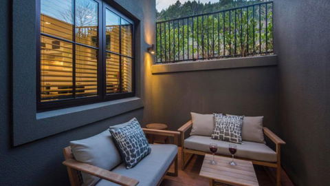 Bach At The Bay - Accommodation New Zealand 5