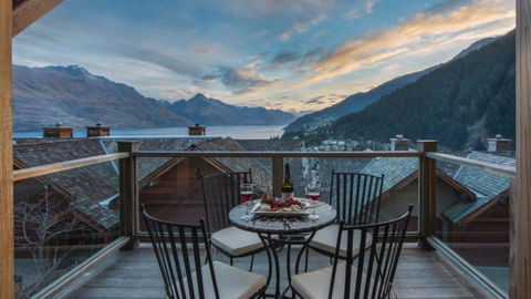 Bach At The Bay - Accommodation New Zealand 7