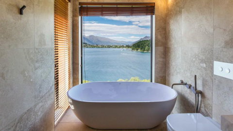 Lakehouse Joela - Accommodation New Zealand 7