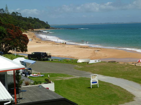 Golden Sand Beachfront Accommodation - Accommodation New Zealand 0