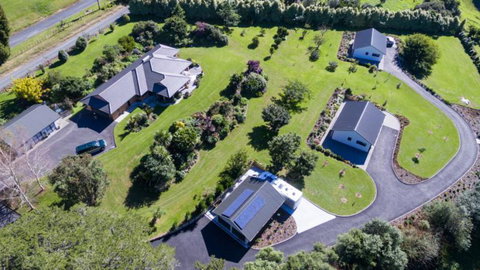 Birchgrove Cottages - Accommodation New Zealand 0