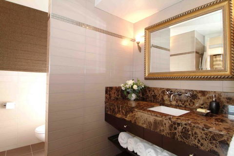 The Consulate Apartments - Accommodation New Zealand 13