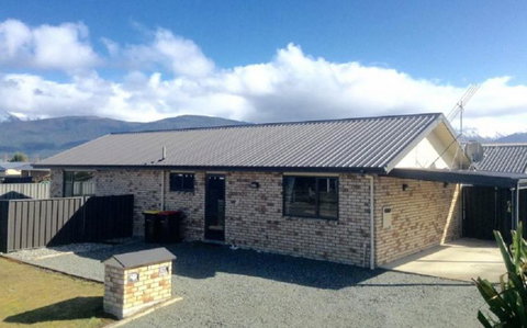 Fiordland Holiday Houses - Accommodation New Zealand 7
