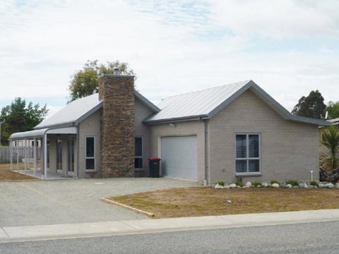 Fiordland Holiday Houses - Accommodation New Zealand 8