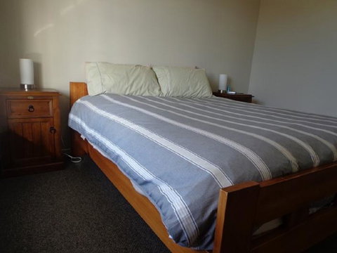 Fiordland Holiday Houses - Accommodation New Zealand 12