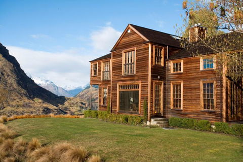 Cedar Ridge - Accommodation New Zealand 0