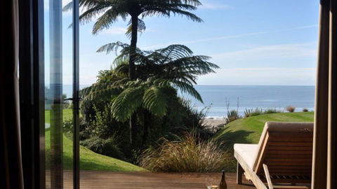 Adrift In Golden Bay - Beachfront Cottages - Accommodation New Zealand 6
