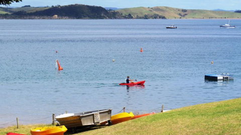 Tapeka Del Mar Beachfront Holiday Home - Accommodation New Zealand 5