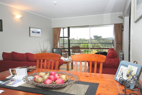 Kowhai Lane Lodge - Accommodation New Zealand 10