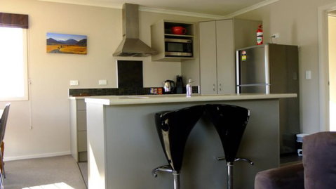 Motu-au Close Holiday Houses - Accommodation New Zealand 0