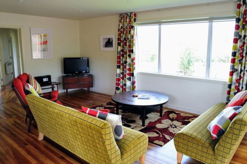 Rotoroa Island Holiday Home: Oranga - Accommodation New Zealand 0