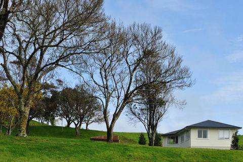 Rotoroa Island Holiday Home: Oranga - Accommodation New Zealand 1