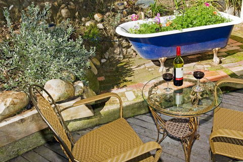 Captain's Cottage - Nelson Waterfront Character Cottage - Accommodation New Zealand 7