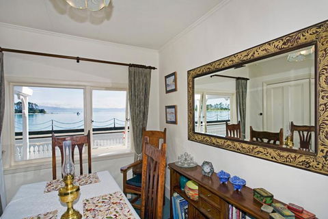 Captain's Cottage - Nelson Waterfront Character Cottage - Accommodation New Zealand 19