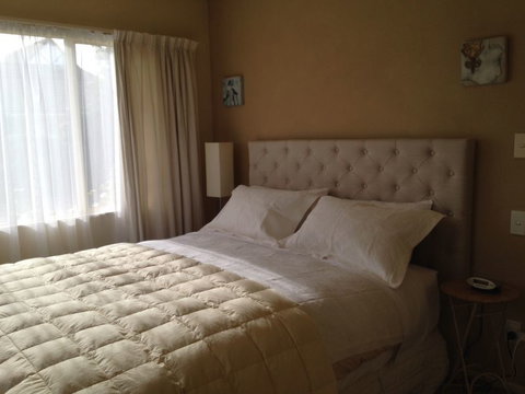 Cottage By The Tower - Accommodation New Zealand 1