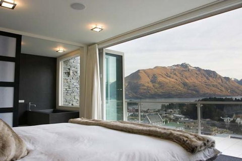 Stunning Queenstown - Accommodation New Zealand 2