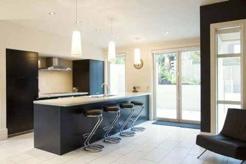 Stunning Queenstown - Accommodation New Zealand 4