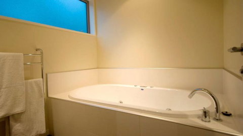 LakeRidge Queenstown - Accommodation New Zealand 9