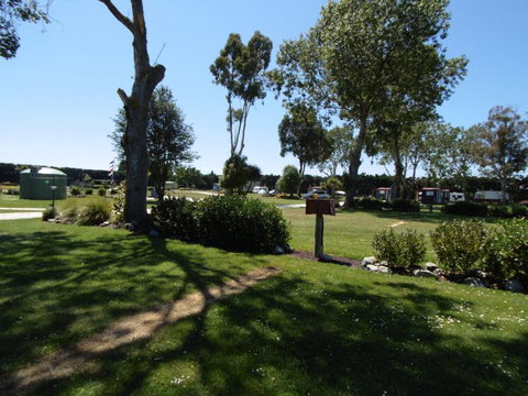Glenavys Waitaki River Motor Camp - Accommodation New Zealand 2