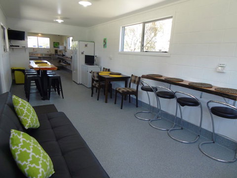 Glenavys Waitaki River Motor Camp - Accommodation New Zealand 5