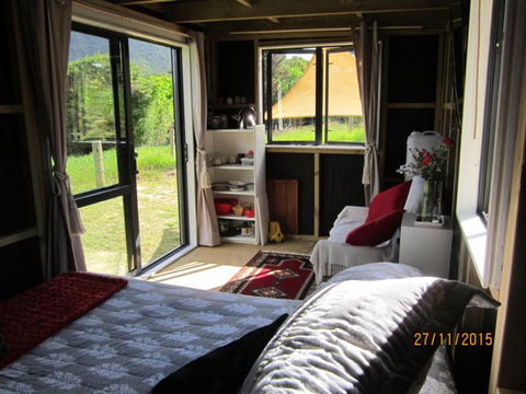 The Travellers Hut - Accommodation New Zealand 1