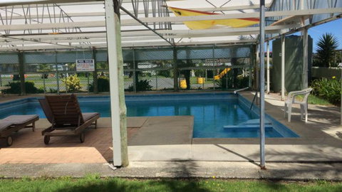 Clarks Beach Holiday Park - Accommodation New Zealand 10