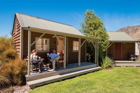 Queenstown TOP 10 Holiday Park - Accommodation New Zealand 1