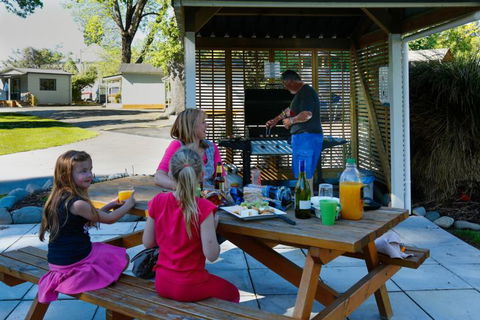 Geraldine TOP 10 Holiday Park - Accommodation New Zealand 6